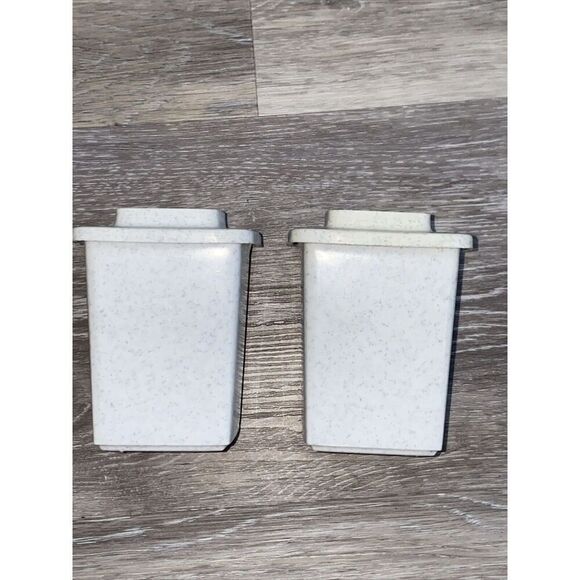 Vintage Counter Size Salt & Pepper Shaker Set Light Blue by Tucker Housewares - Picture 4 of 8